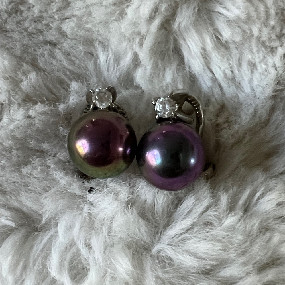 Elegant Pearl and Crystal Earrings